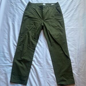 Gap women’s pants size 6